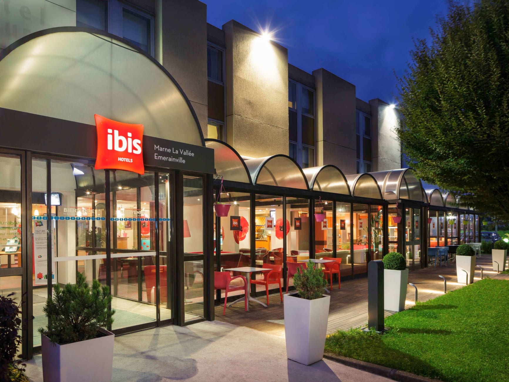 Le Jardin Du Luxembourg Paris Charmant Hotel Ibis Marne La Vallée émerainville Emerainville Trivago