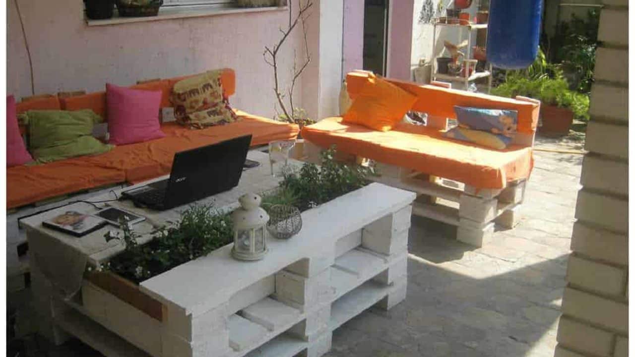 mobilier de jardin en palette beau pallet coffee table with planter e280a2 1001 pallets de mobilier de jardin en palette