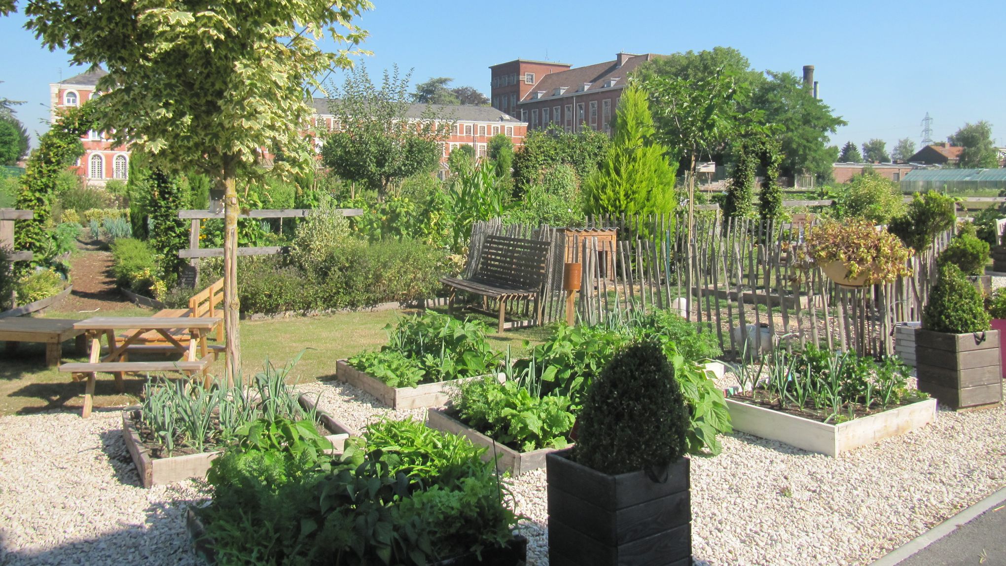 Mon Jardin En Permaculture Charmant Guide Pratique Du Jardinier Francais Pour Cultiver Le Jardin