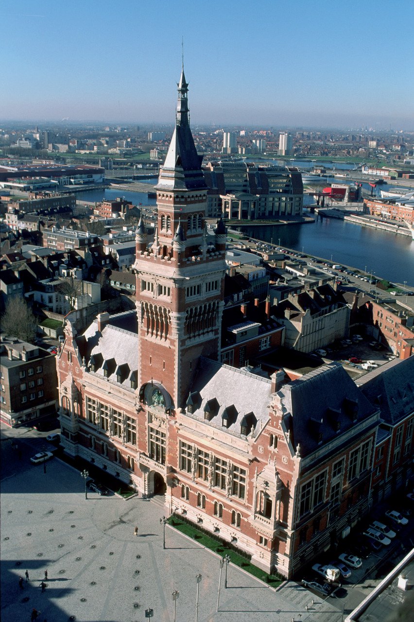 dunkerque l hotel de ville et son beffroi