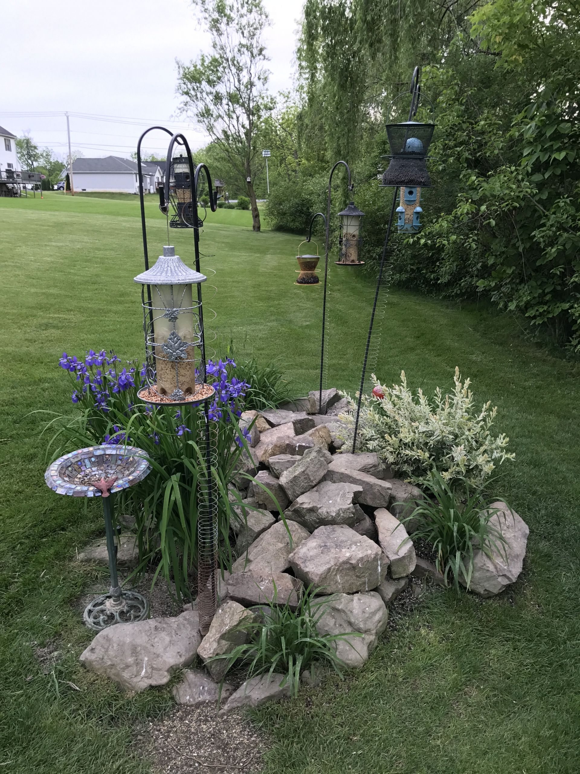 Pelouse Jardin Beau Bird Feeding Station