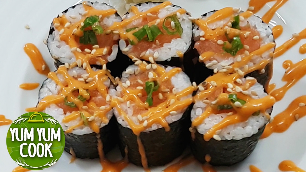 Sushi Jardin Élégant Spicy Salmon Sushi Roll Spicy Mayo Sauce