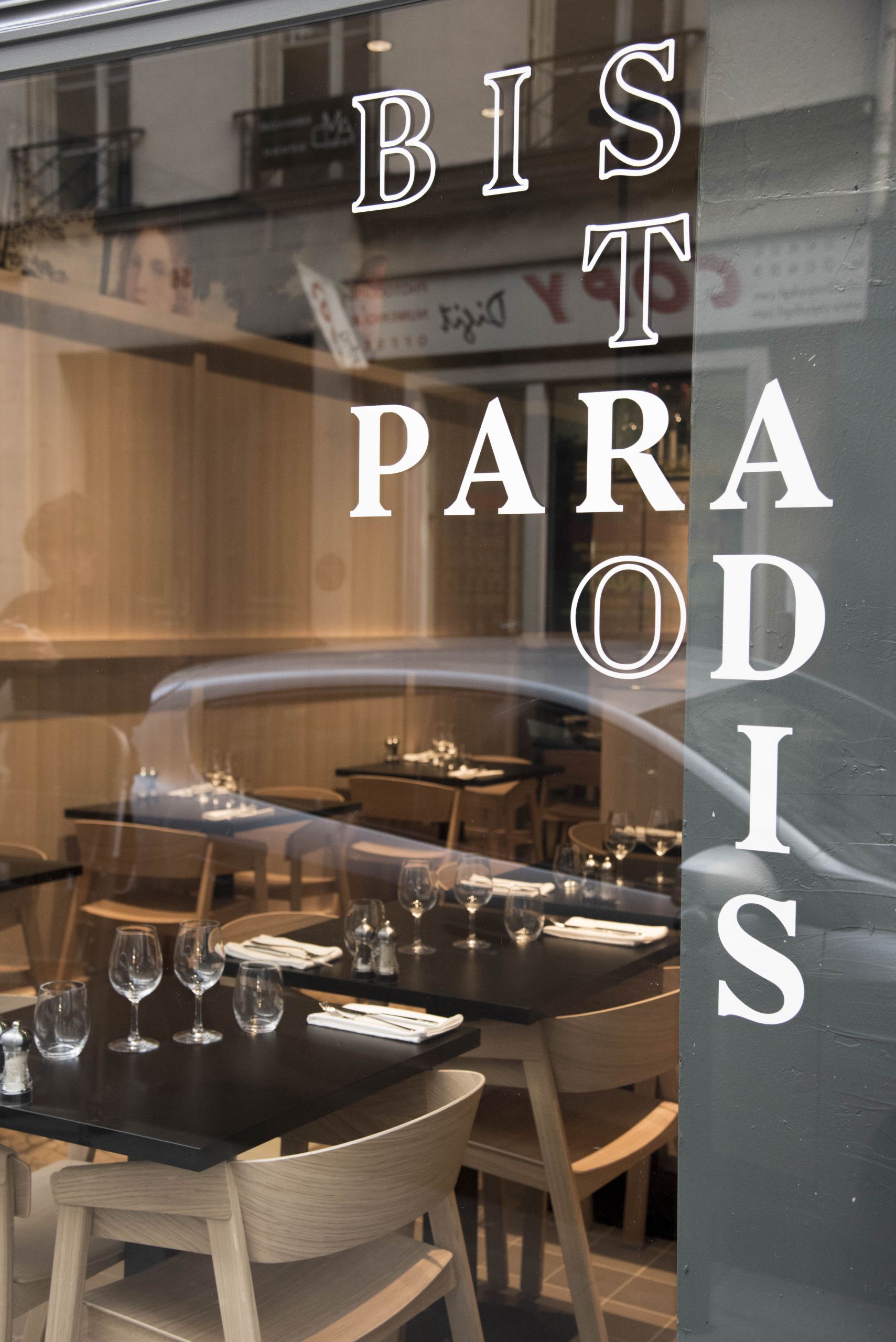 Bistro Paradis Facade MarieGenin