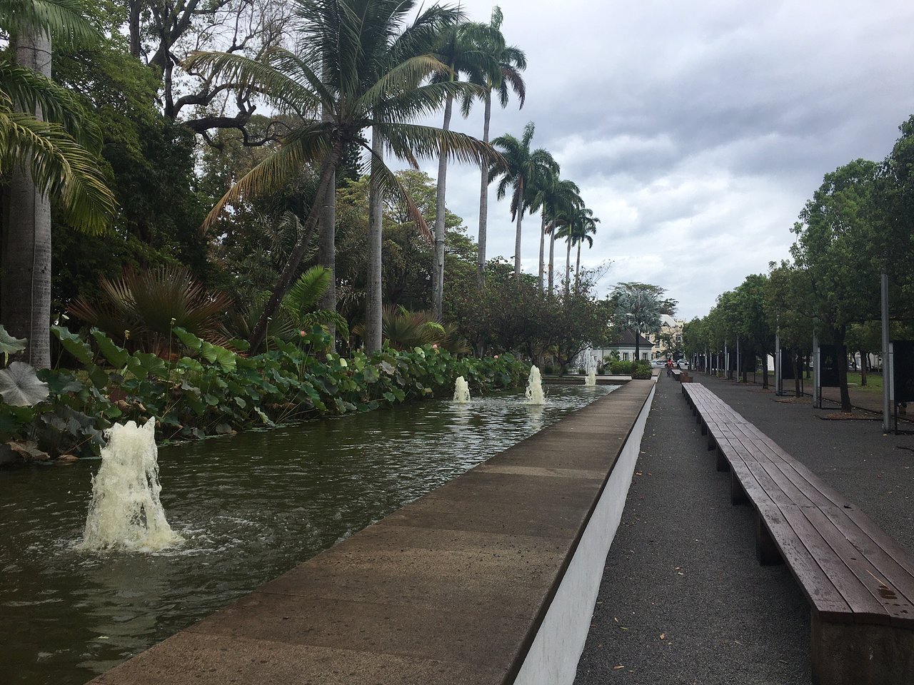 Un Jardin Charmant Jardin De L Etat Saint Denis 2020 All You Need to Know