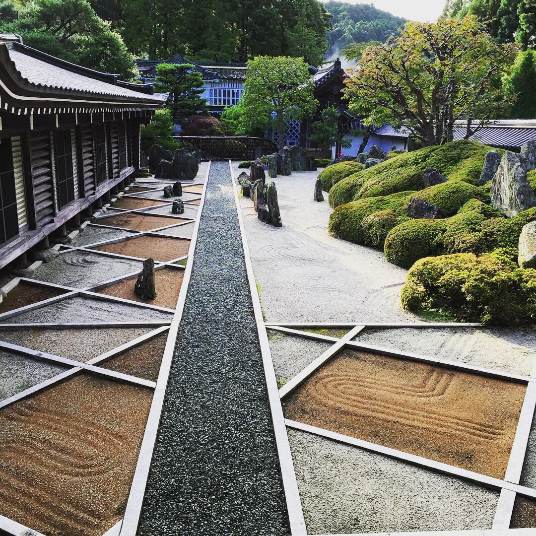 Univers Jardin Inspirant today S Awakening Fukuchiin Koyasan Japan Zen Garden