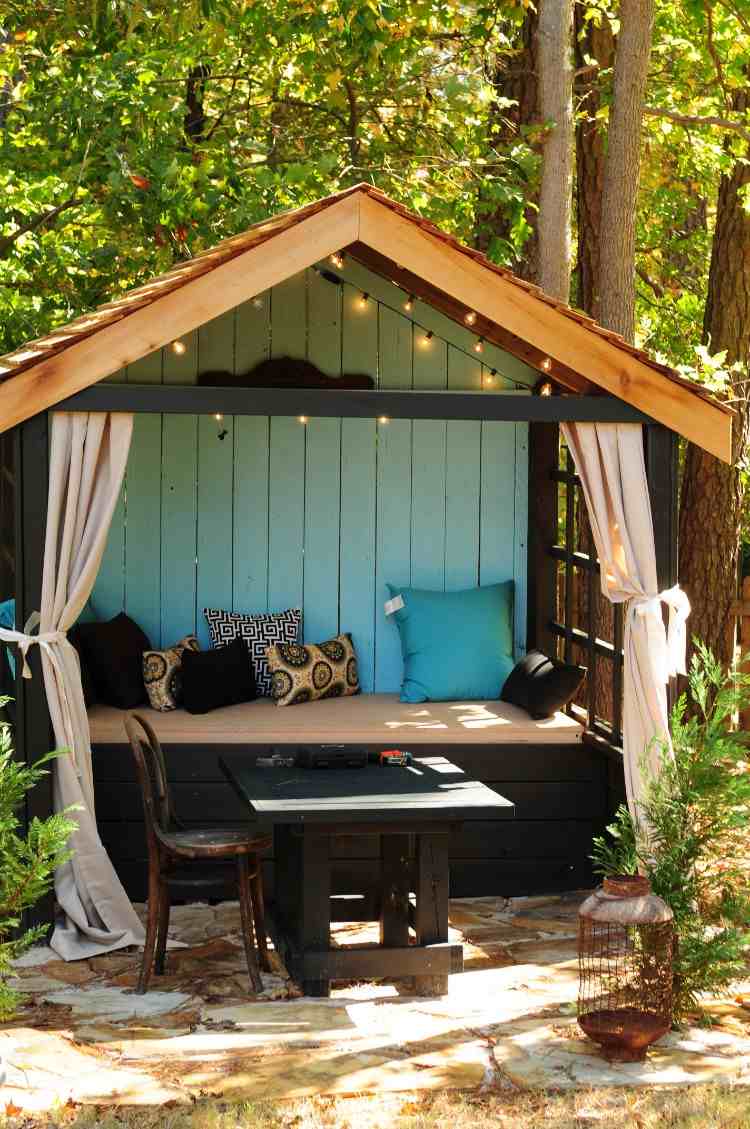 abri de jardin bois idée cosy aménagement extérieur