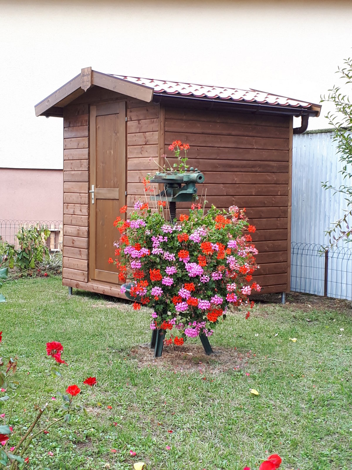 Faire Une Dalle Béton Pour Abri De Jardin Génial Bien Choisir son Abri De Jardin Les R¨gles   Suivre… Rustyle