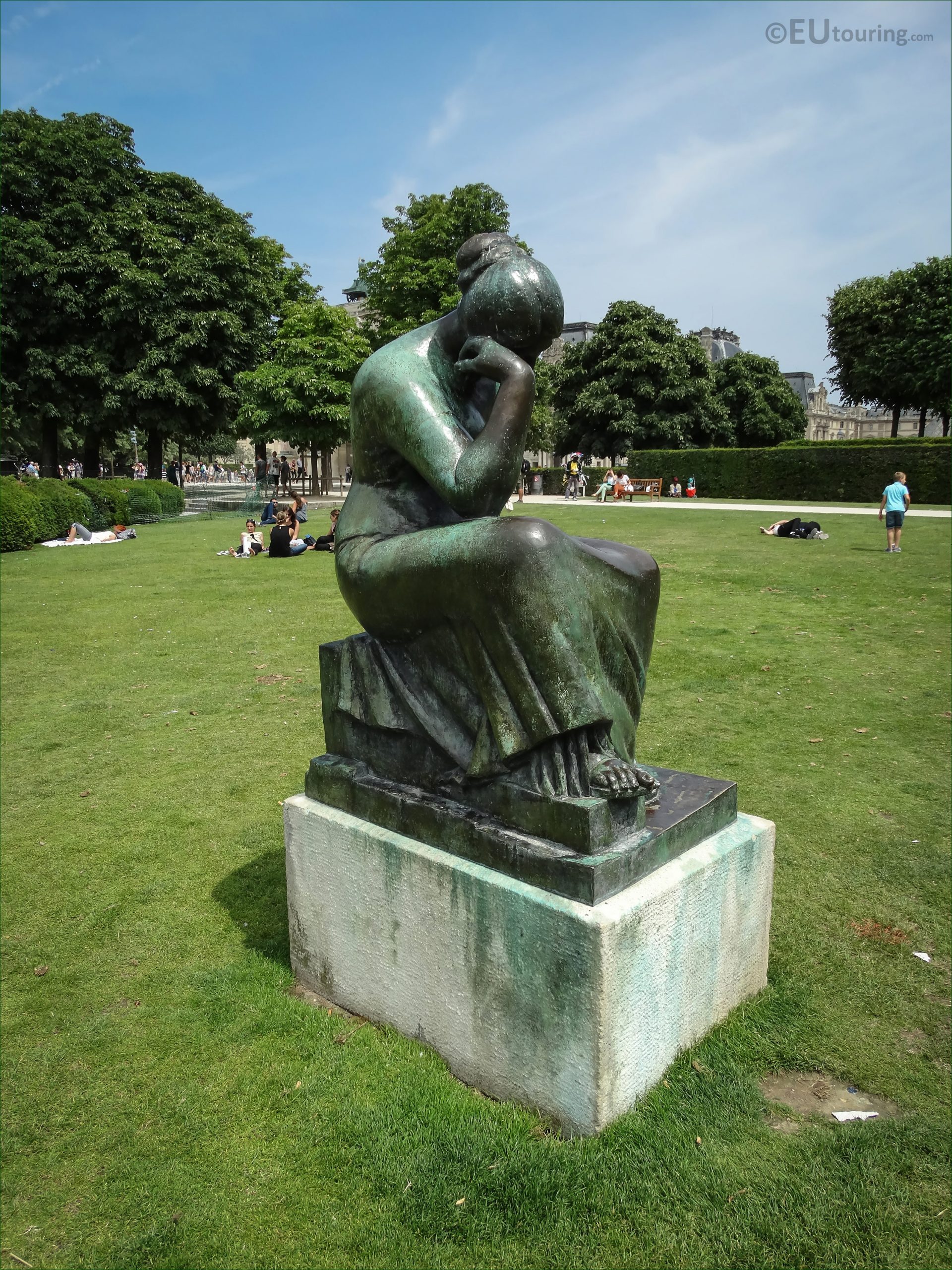 Jardin Du Louvre Génial S Of Douleur Statue by A Mail In Jardin Du Carrousel