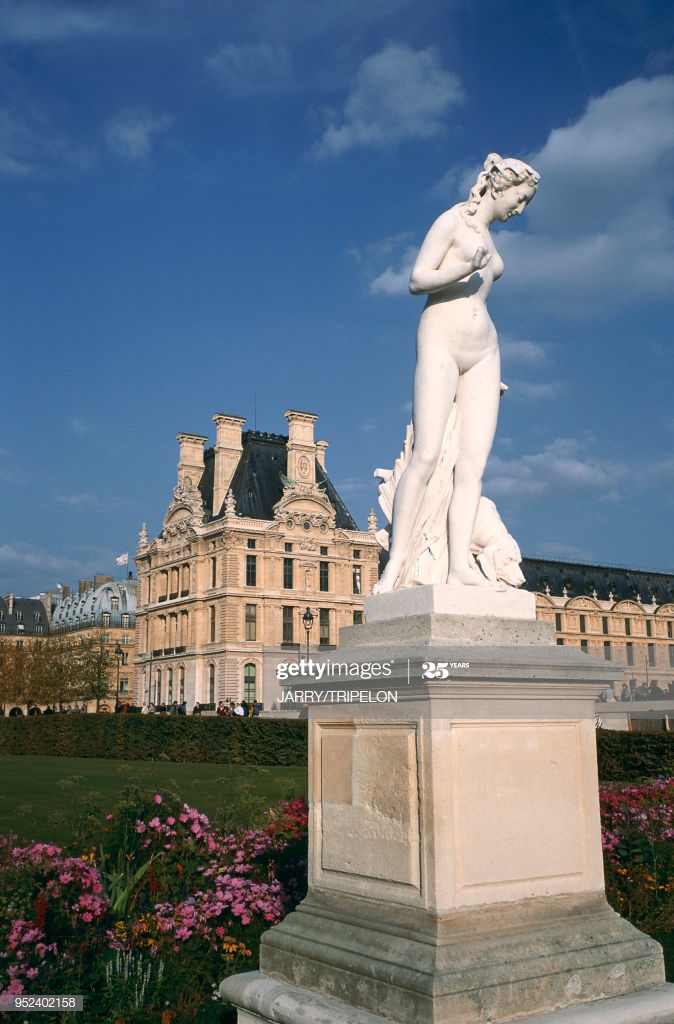 paris the tuilerie gardens and louvre museum paris jardin des et du picture id