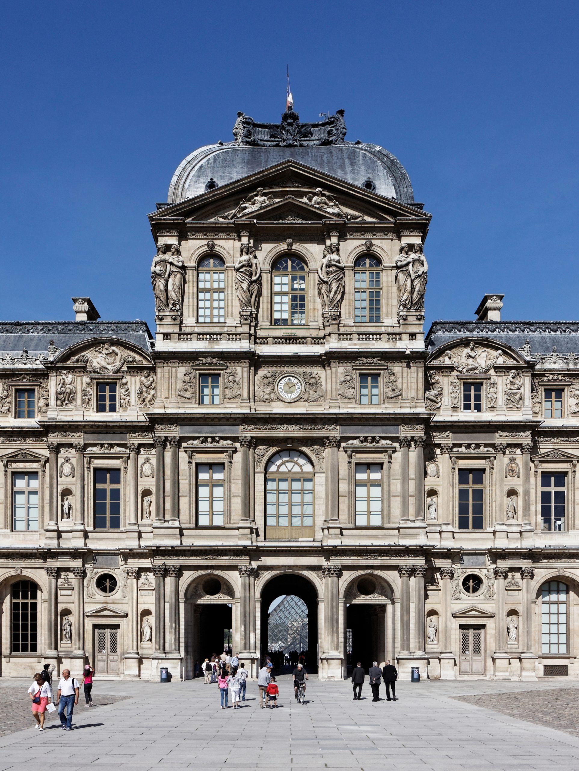 Jardin Du Louvre Nouveau Pavillon De L Horloge